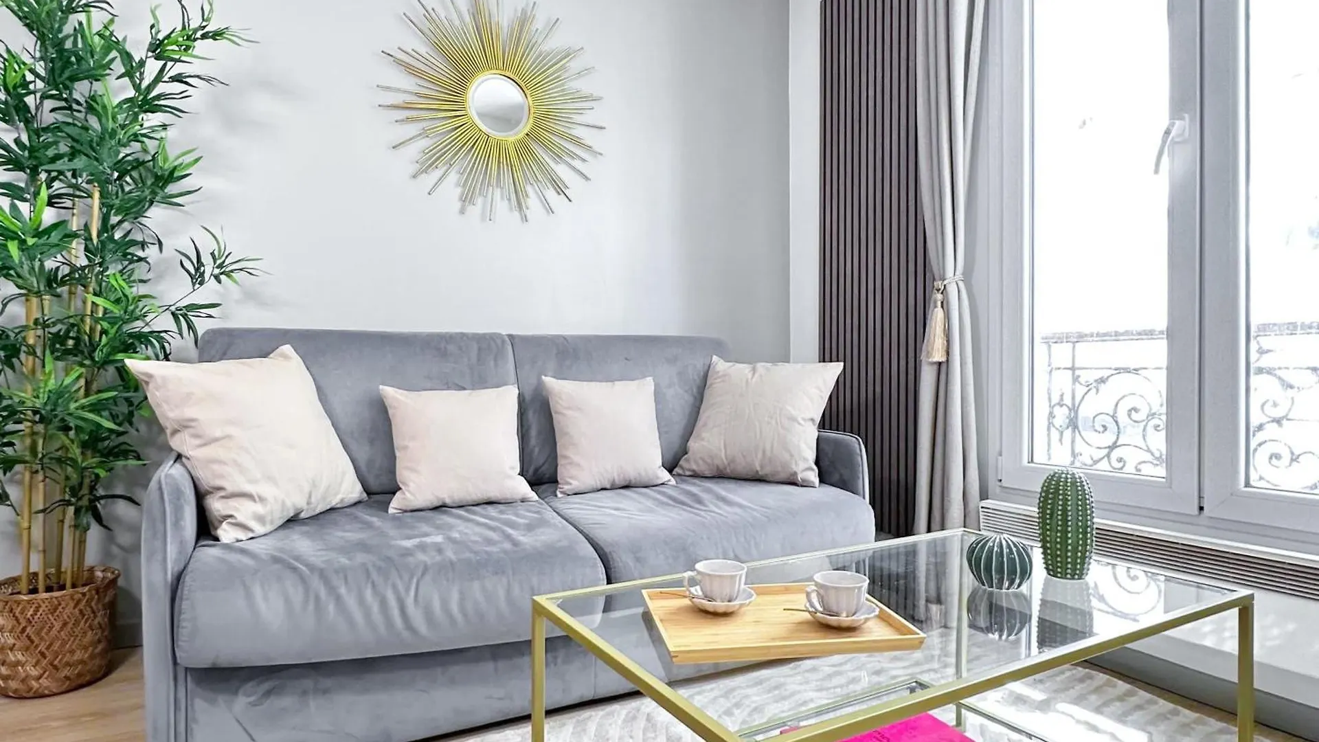 Comfortable Family Flat In Paris Frankrike