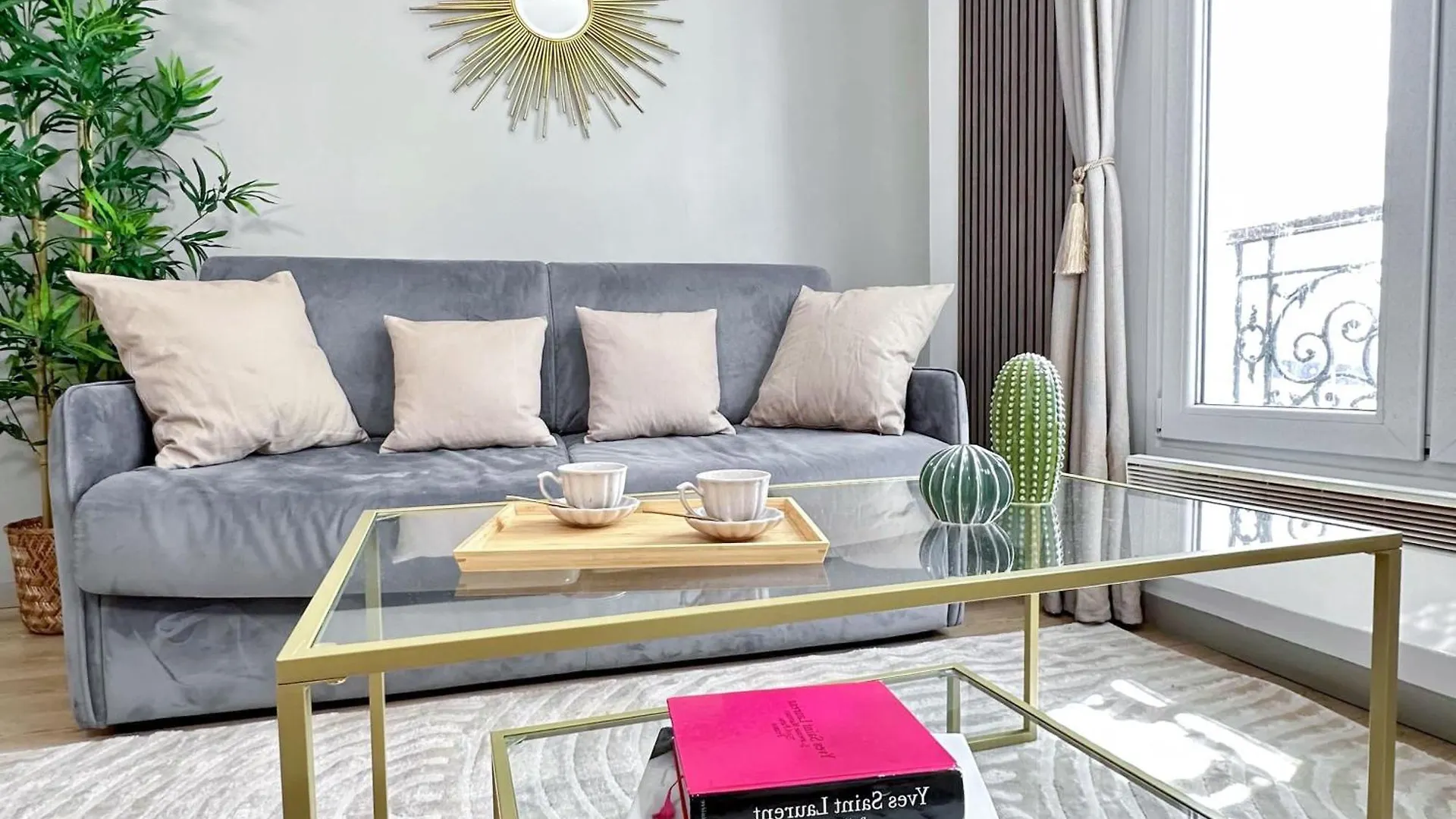 Comfortable Family Flat In Paris France
